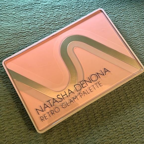 Natasha Denona Retro Glam Palette ✨ - Picture 3 of 5